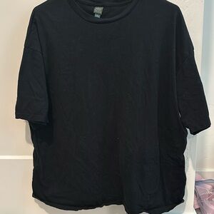 black oversized t shirt